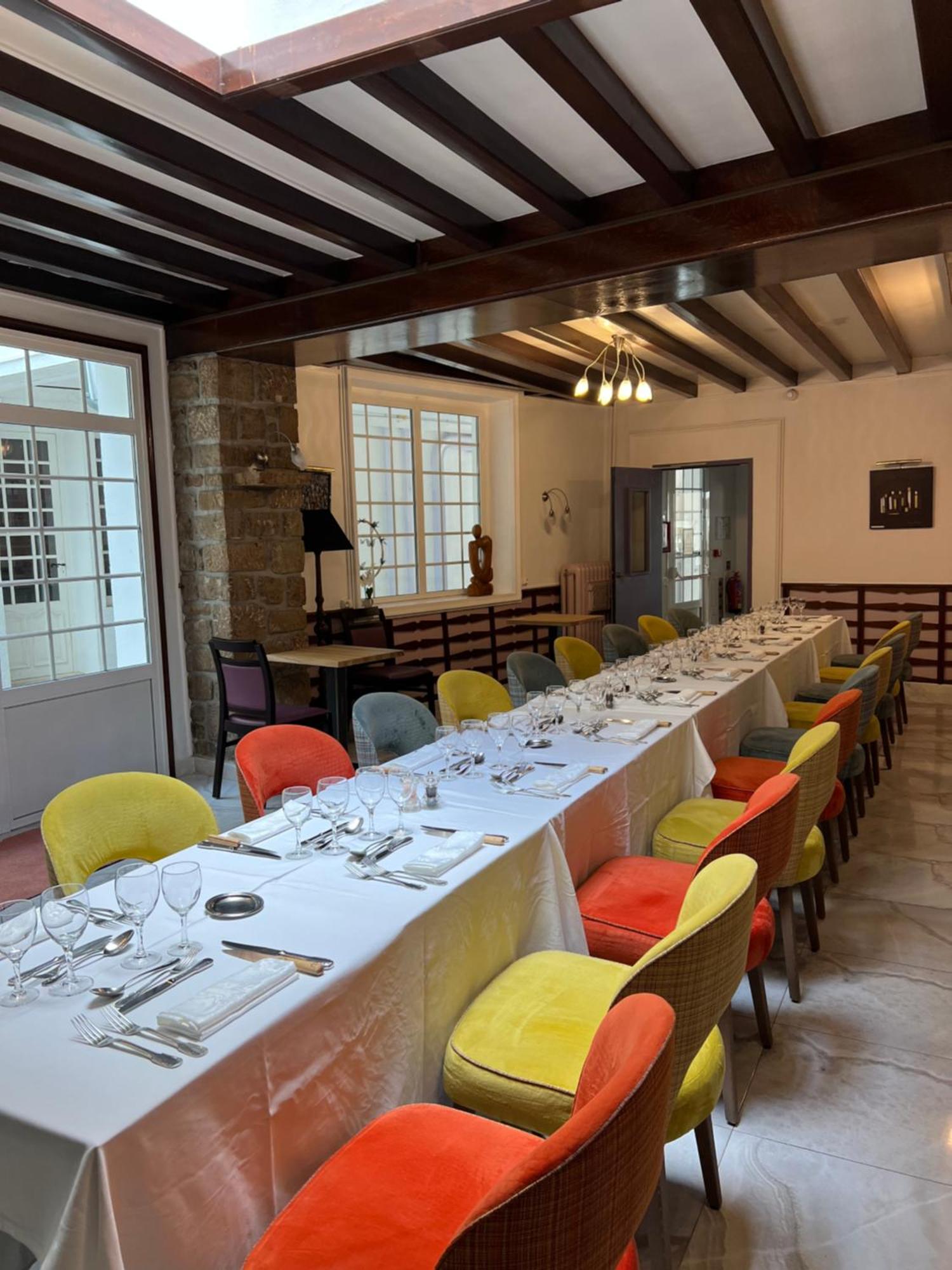 Logis Grand Hotel Pelisson Нонтрон Екстериор снимка