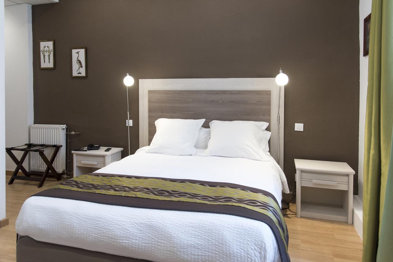 Logis Grand Hotel Pelisson Нонтрон Екстериор снимка